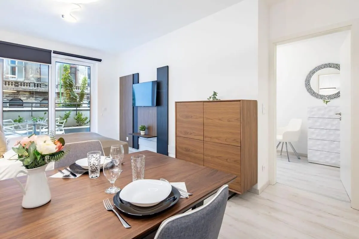 Terrace Garden - Free Parking - New And Cozy Apartment Budapest